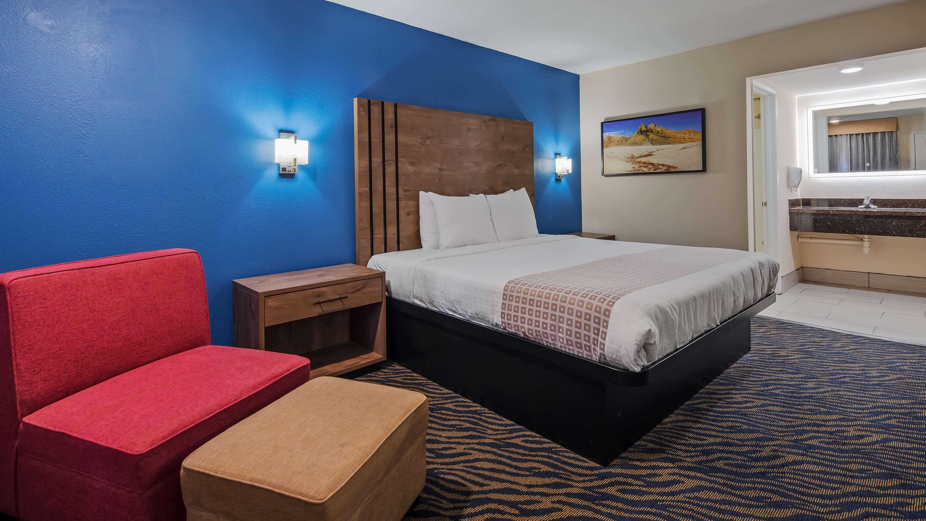 Surestay Plus Hotel By Best Western Hesperia Room photo