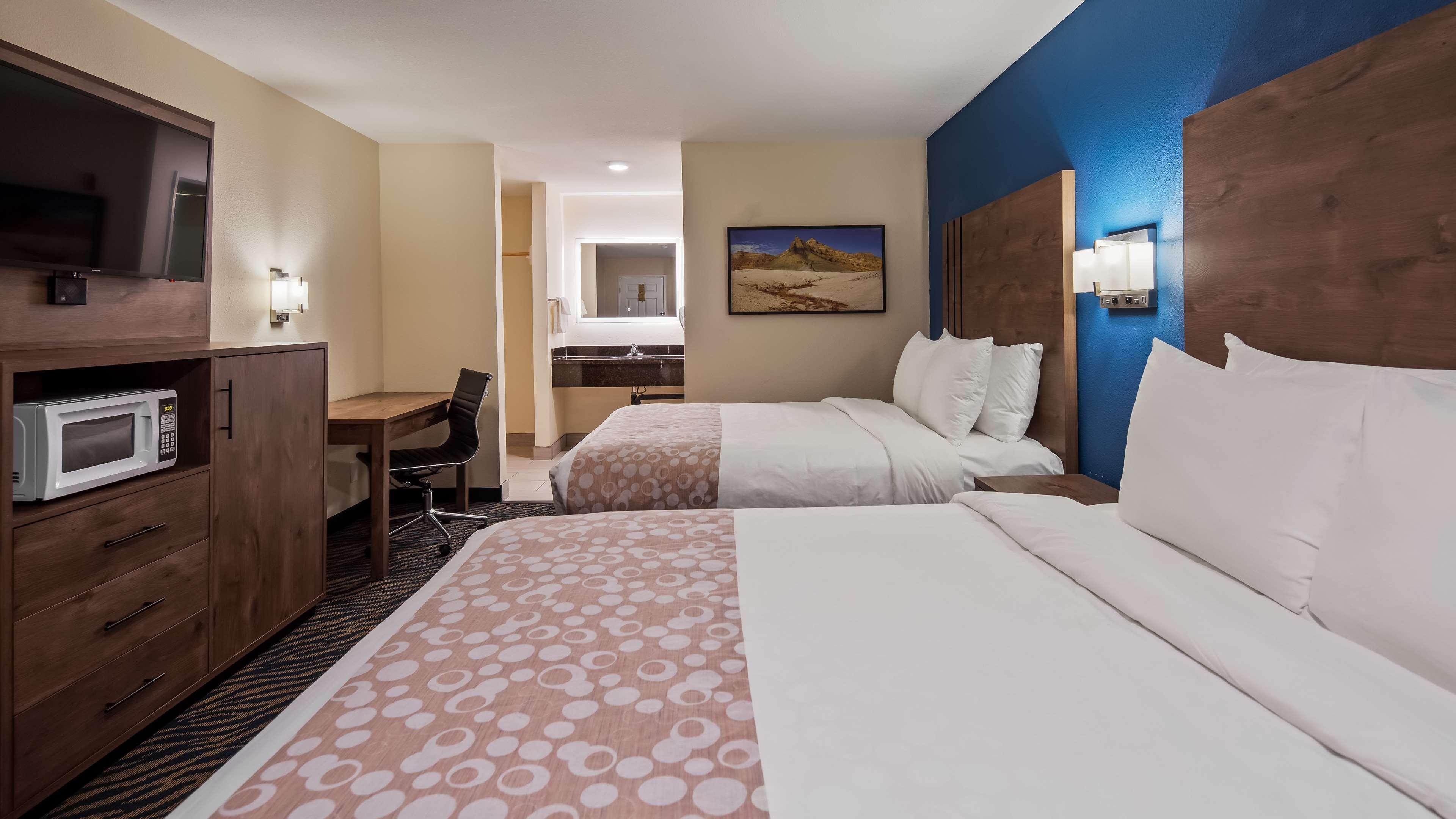 Surestay Plus Hotel By Best Western Hesperia Room photo