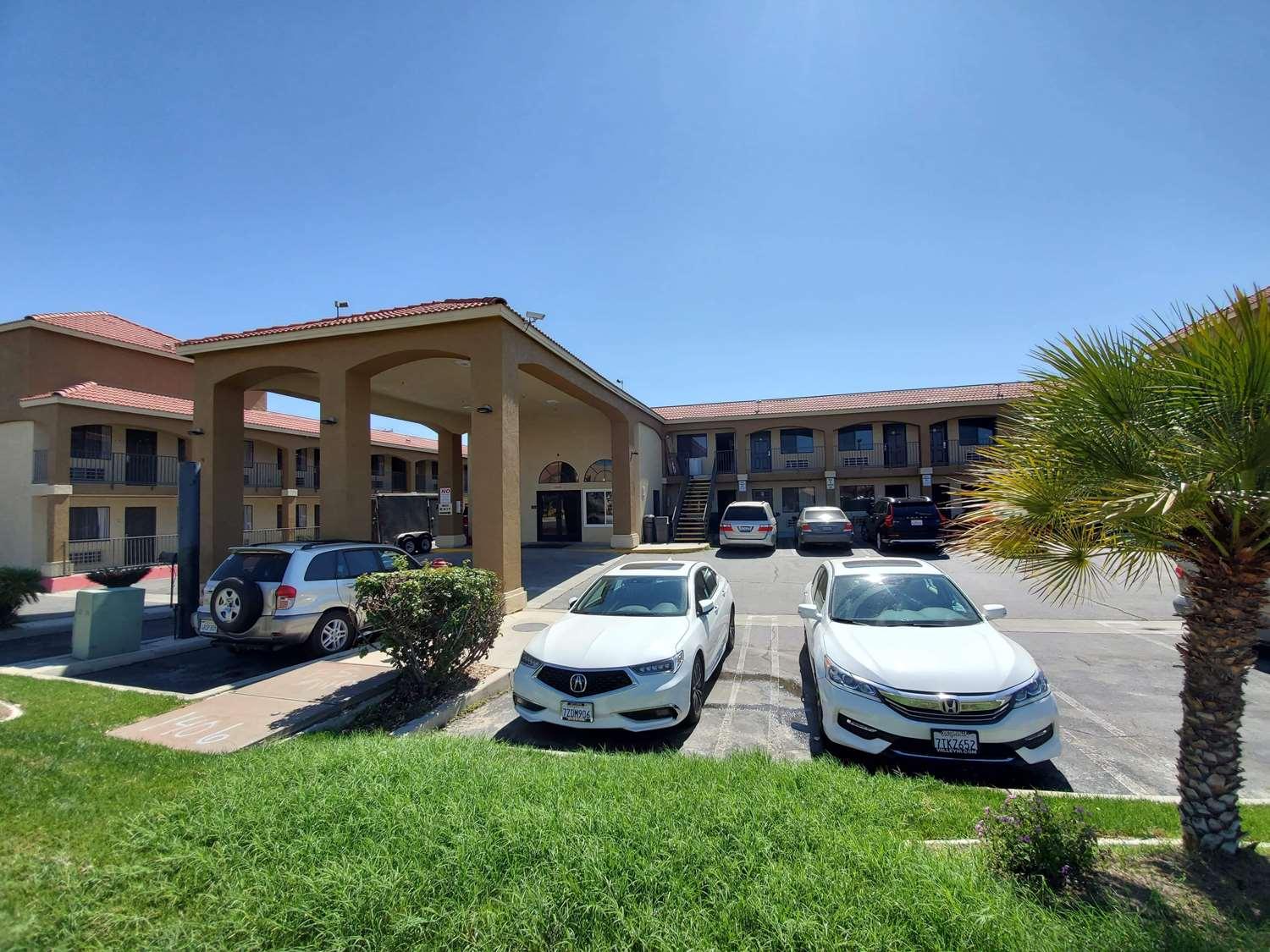 Surestay Plus Hotel By Best Western Hesperia Exterior photo